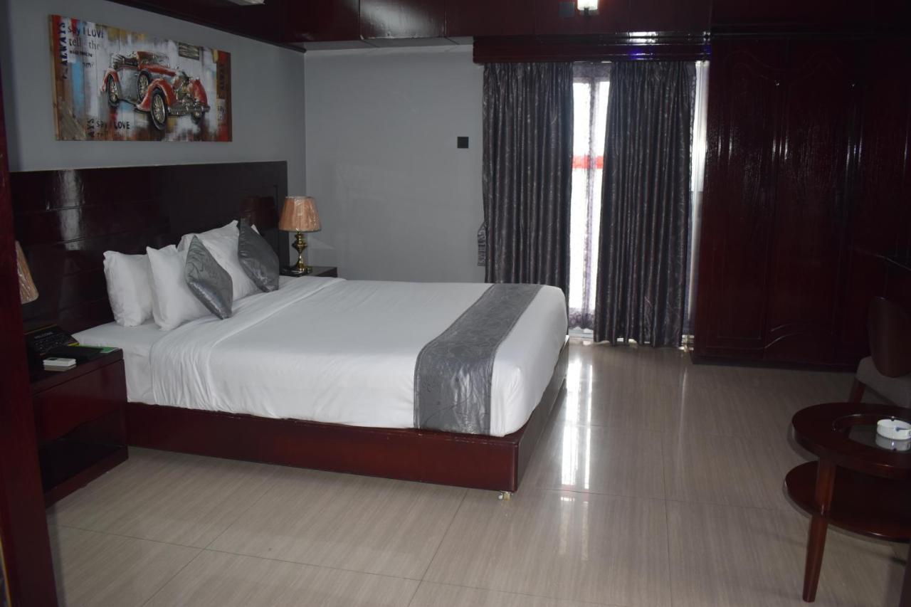Momo Inn Bogra Экстерьер фото
