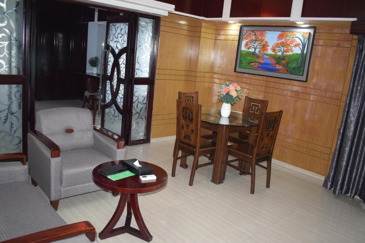 Momo Inn Bogra Экстерьер фото