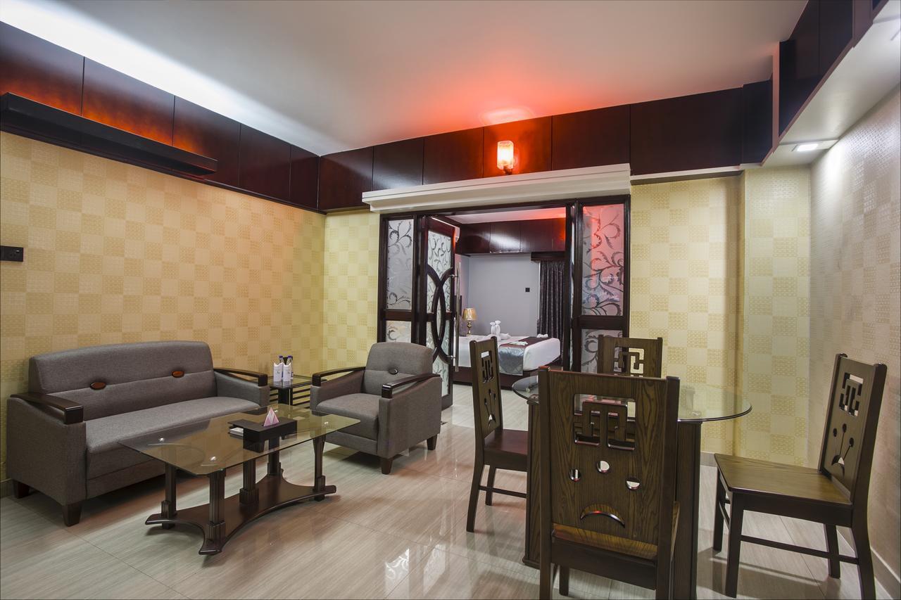 Momo Inn Bogra Экстерьер фото