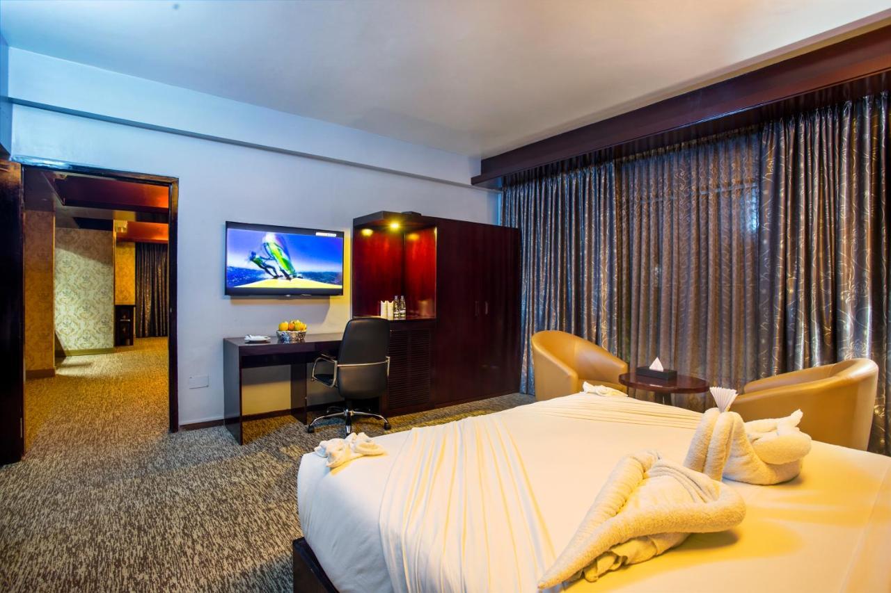Momo Inn Bogra Экстерьер фото